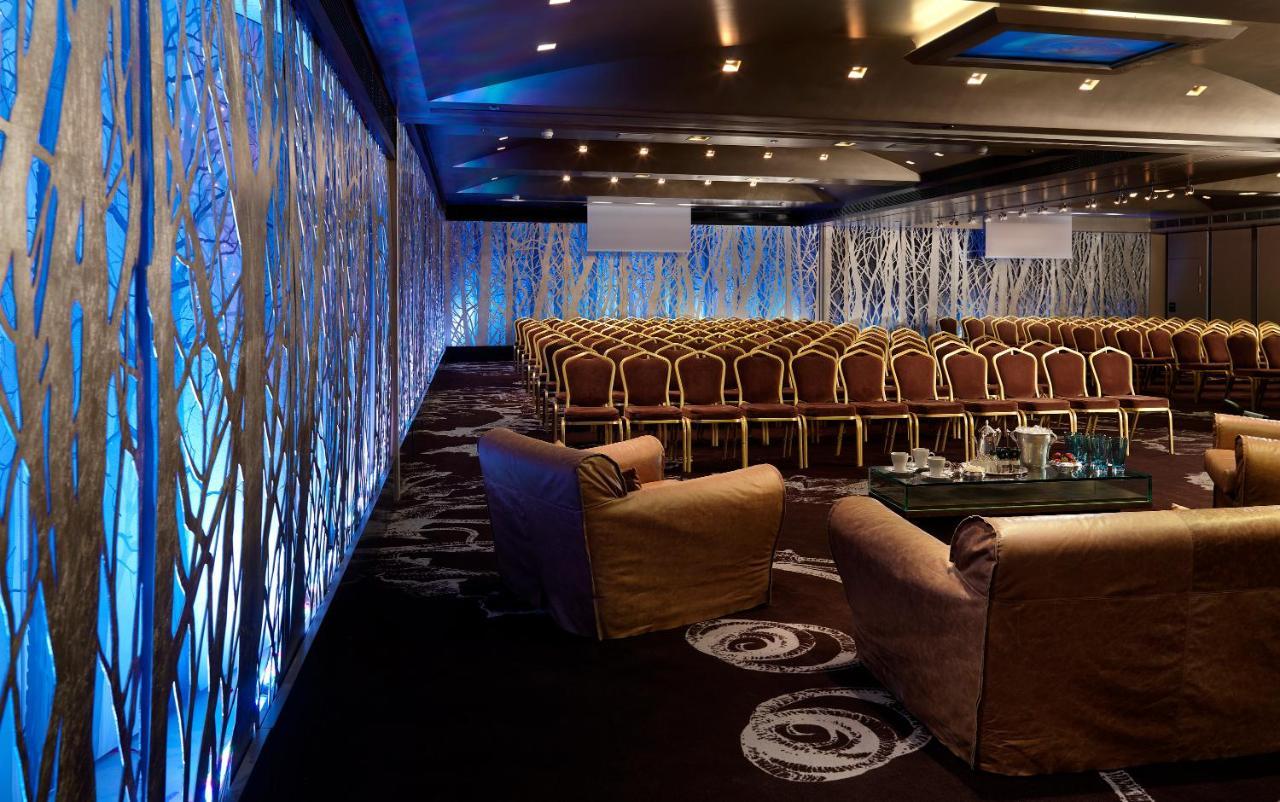 ラディソン ブルー パーク ホテル アテネ（旧パーク ホテル アテネ） エクステリア 写真 The interior of the hotel