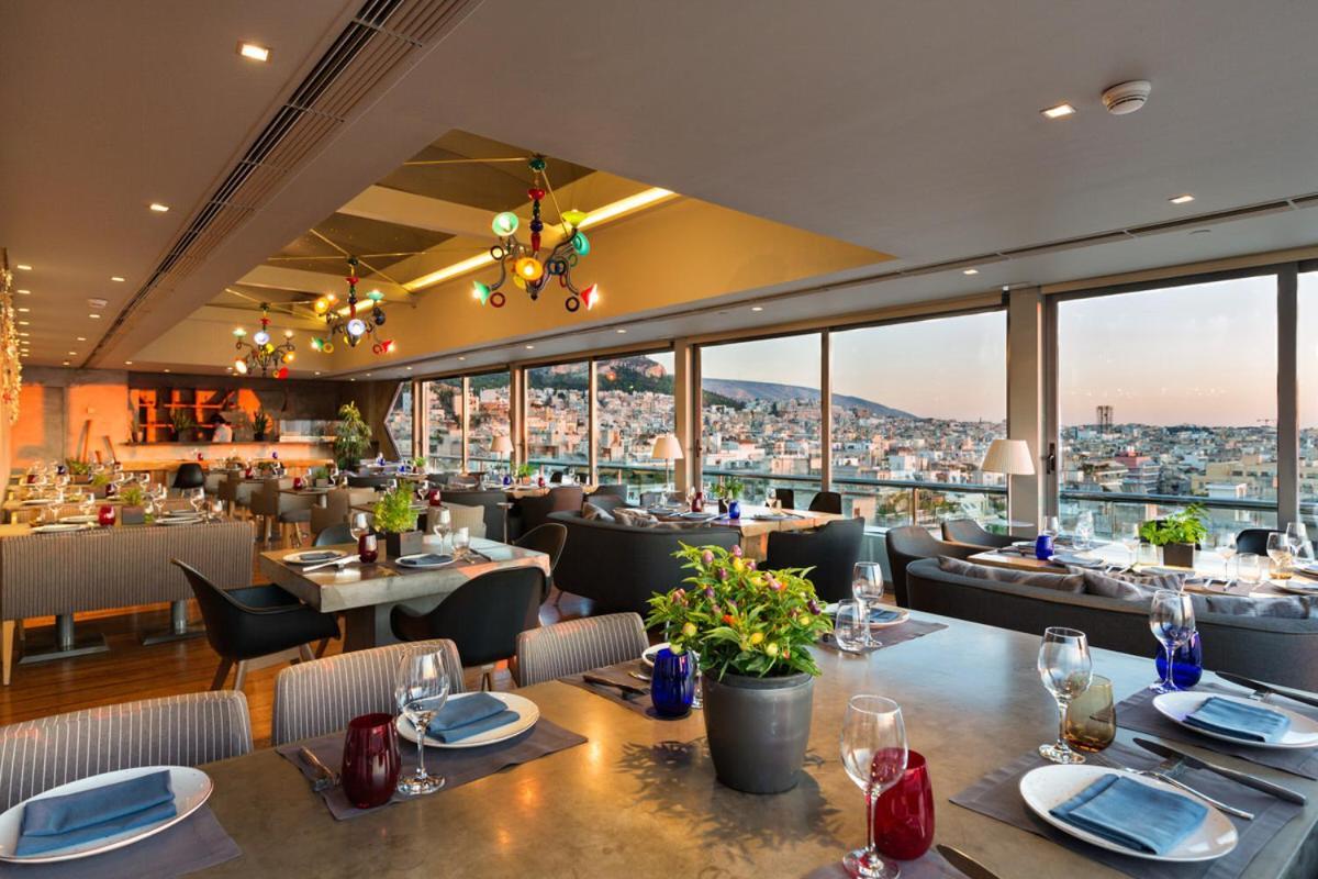 ラディソン ブルー パーク ホテル アテネ（旧パーク ホテル アテネ） エクステリア 写真 The Sky Bar