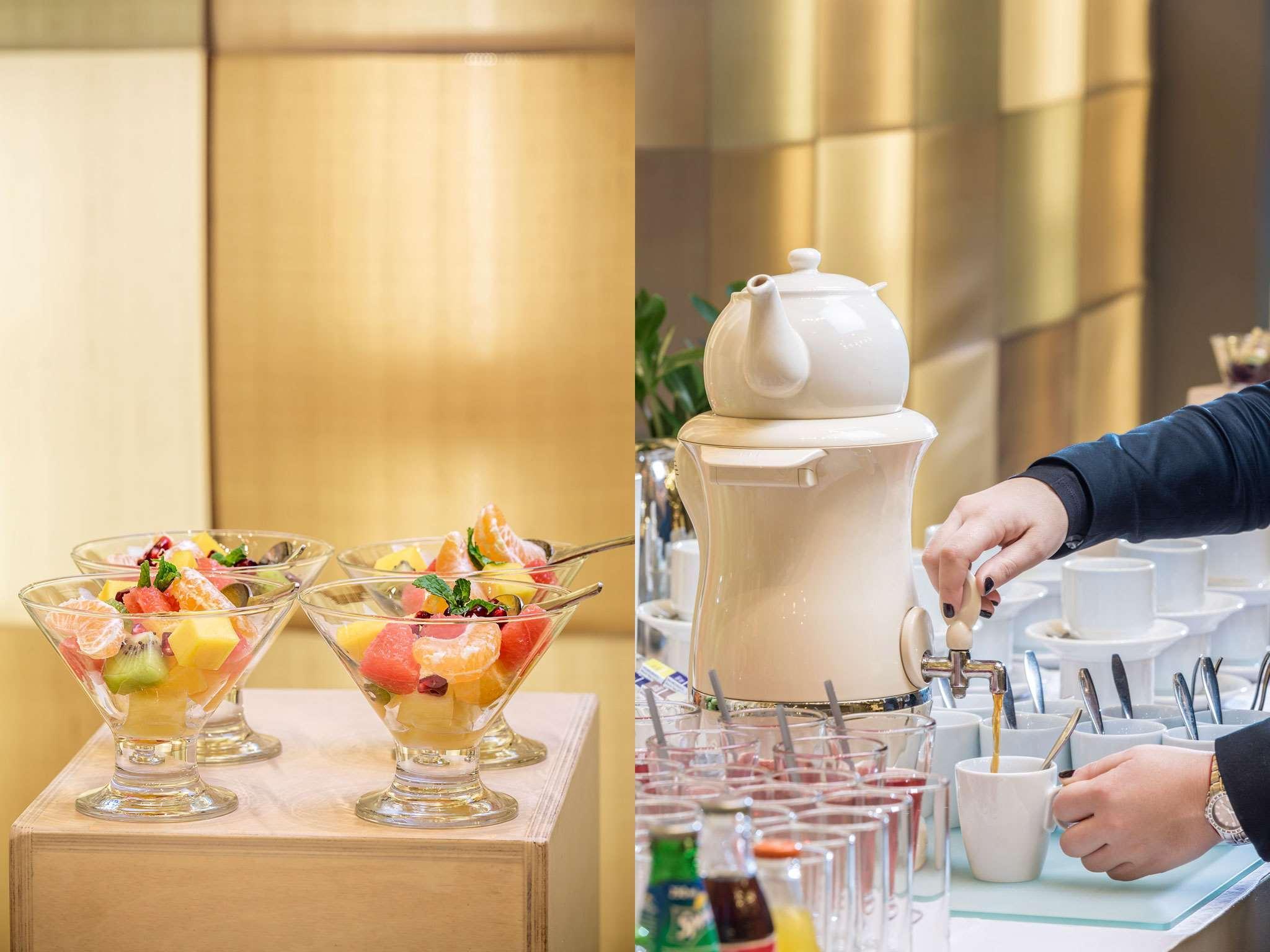 ラディソン ブルー パーク ホテル アテネ（旧パーク ホテル アテネ） エクステリア 写真 A tea service