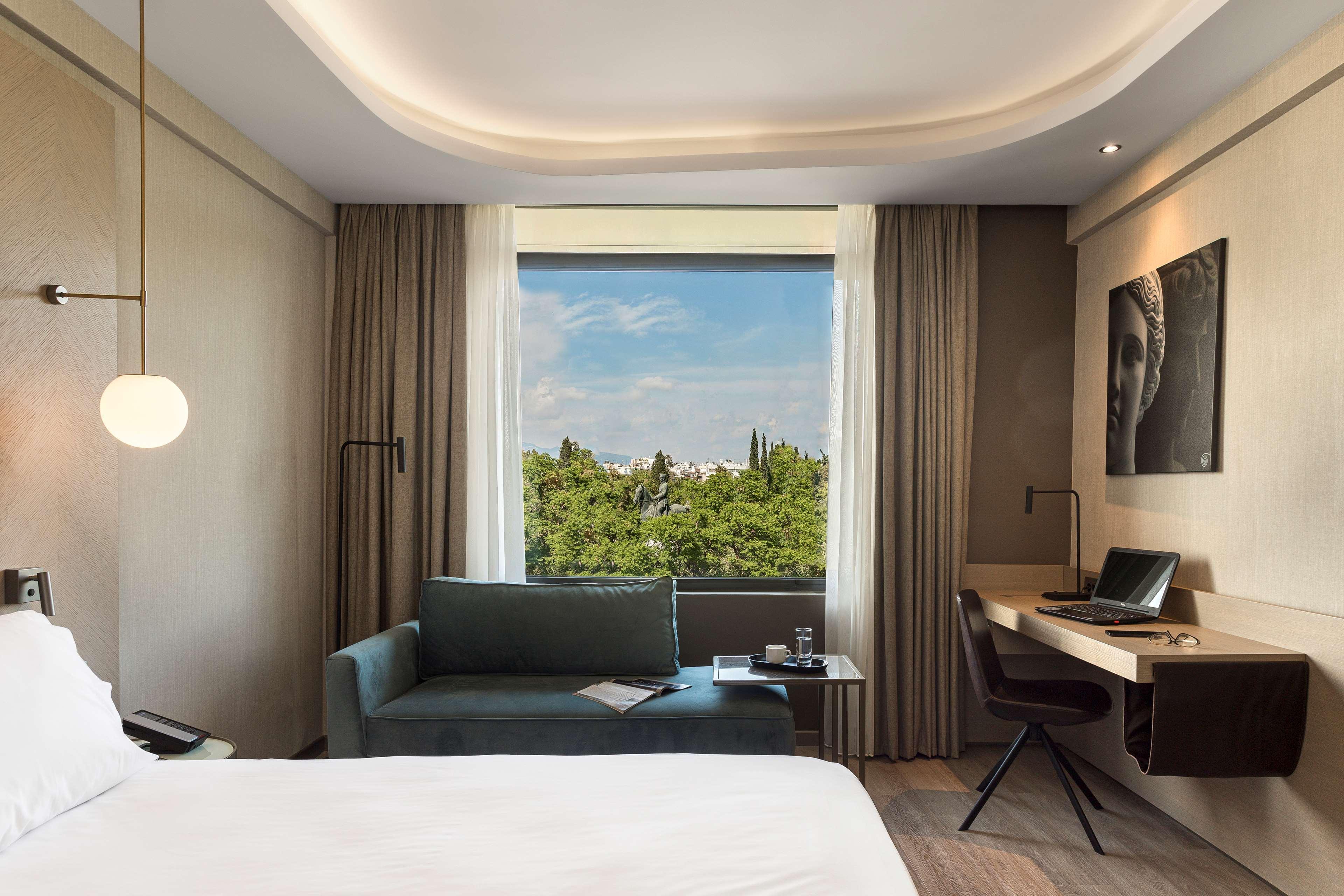 ラディソン ブルー パーク ホテル アテネ（旧パーク ホテル アテネ） エクステリア 写真 A room at the hotel