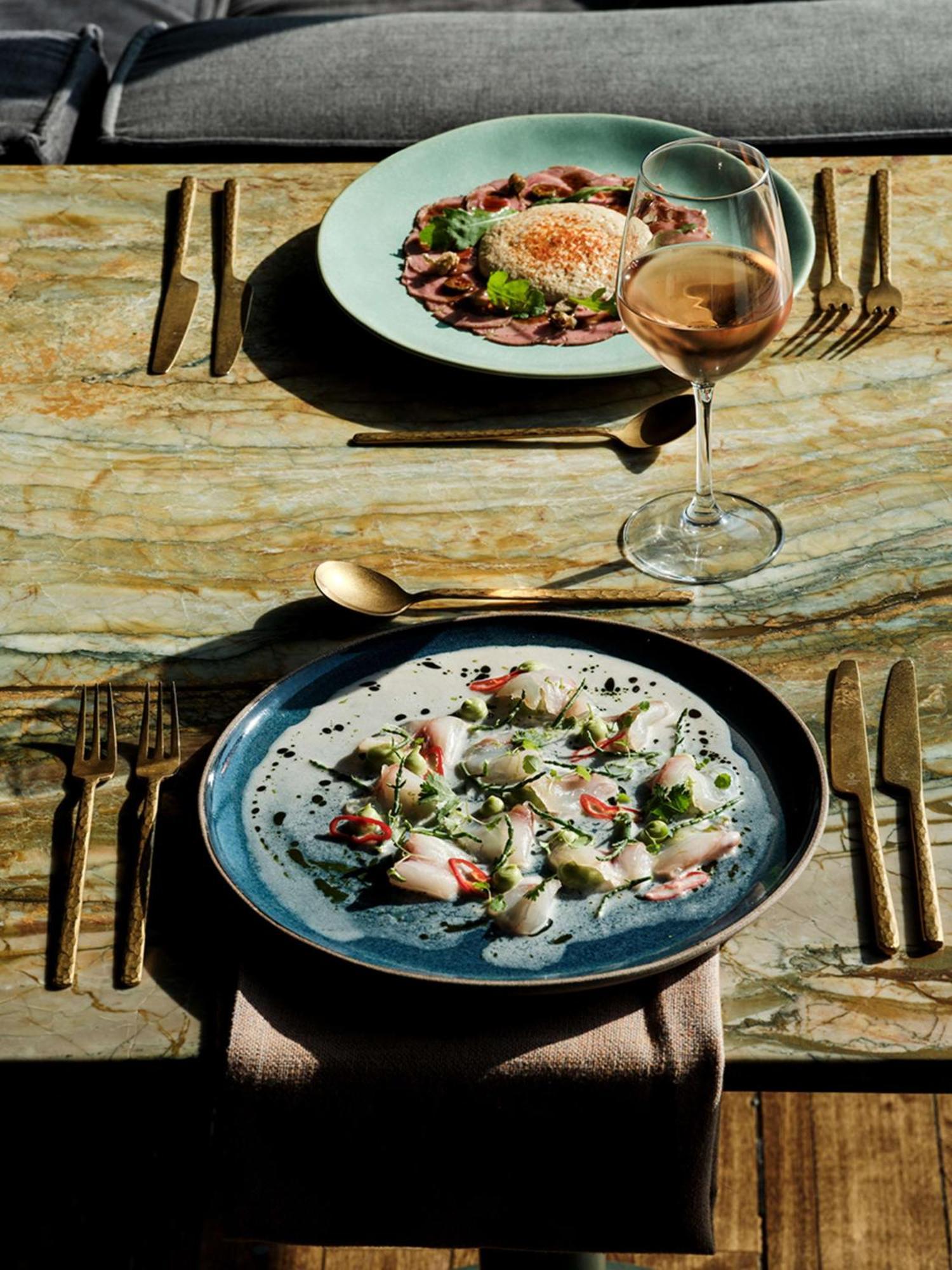 ラディソン ブルー パーク ホテル アテネ（旧パーク ホテル アテネ） エクステリア 写真 Ceviche